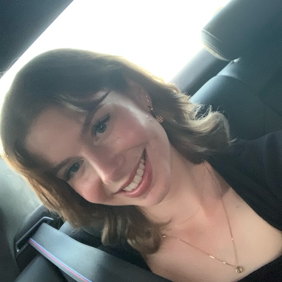 Meet your Posher, Jennalyn - Picture 1 of 1